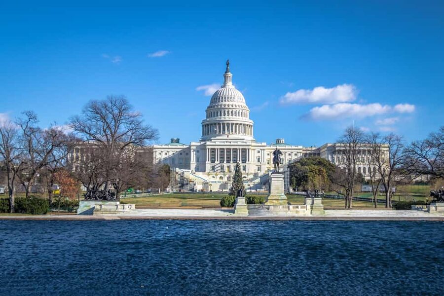 From NYC: Washington Highlights Guided One Day Tour - The return to New York and the Manhattan skyline
