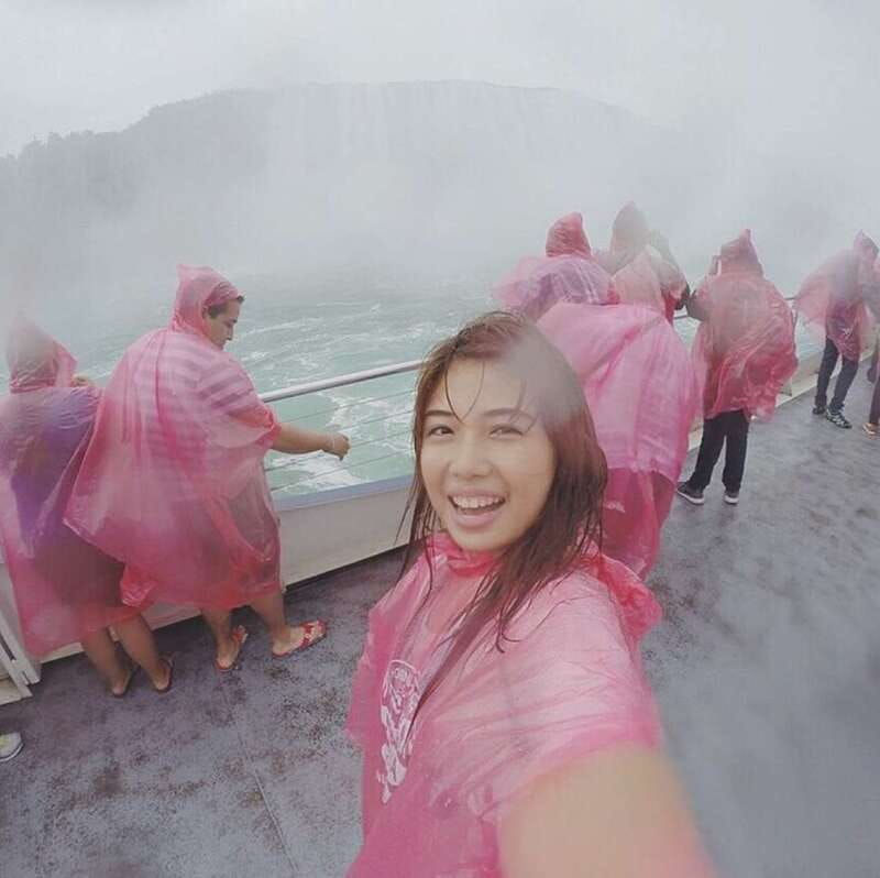 From Toronto: Niagara Falls Full-Day Bus Tour & Winery Stop - The guide can make or break the day