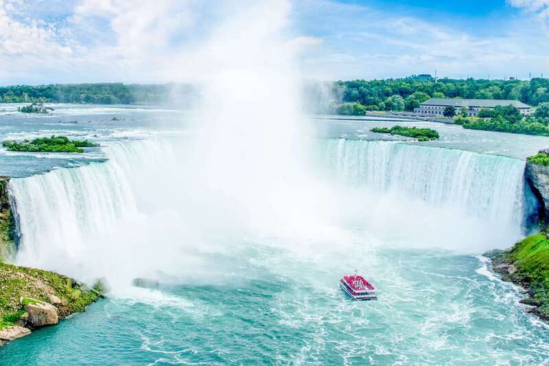 From Toronto: Niagara Falls Tour with Cruise & Maple Tasting - Maple syrup, chocolate, and fudge tasting