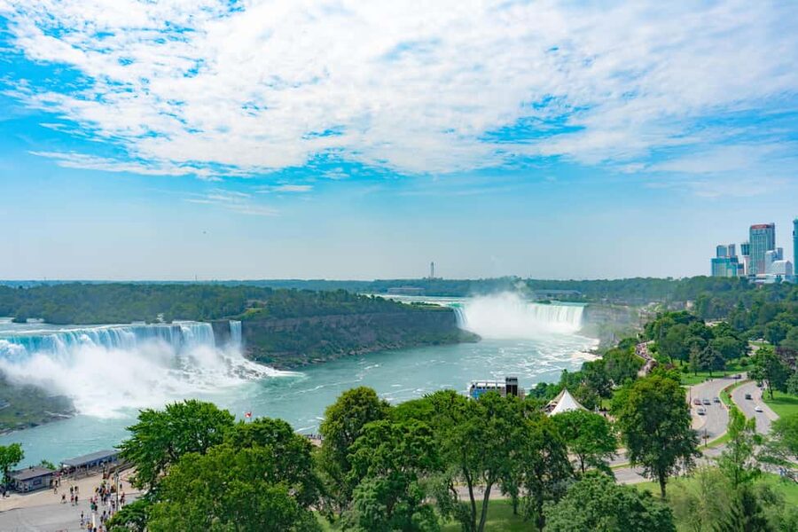 From Toronto: Niagara Falls Tour with Cruise & Maple Tasting - Is $124 a fair price?