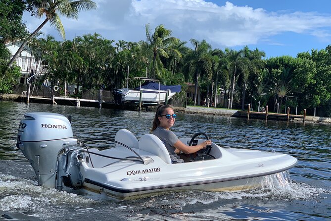 Ft. Lauderdale Mini Powerboat Rental. Canal, Yacht, Mansion Tour - Key details to know before booking