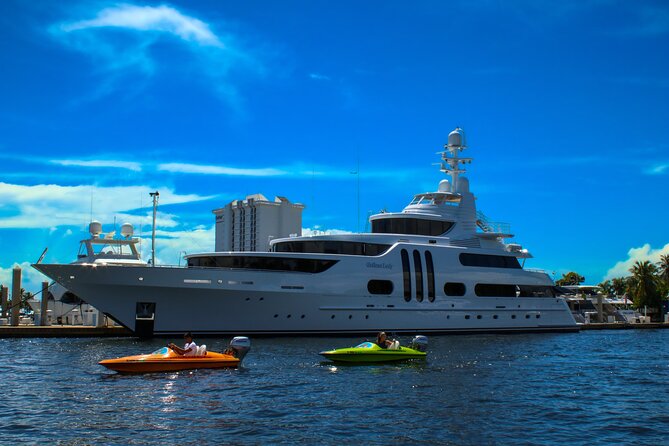 Ft. Lauderdale Mini Powerboat Rental. Canal, Yacht, Mansion Tour - The temporary boating license detail