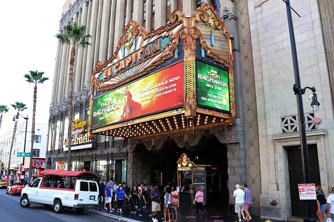Full-Day LA Tour: Santa Monica, Hollywood and Beverly Hills - Hollywood Boulevard, Chinese Theatre, and the Oscars