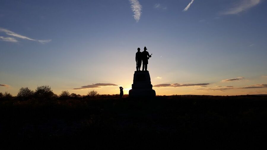 Gettysburg: Horse-Drawn Carriage Battlefield Tour - The guides make or break the experience