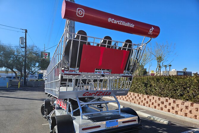 Giant Shopping Cart Limo Ride in Las Vegas - Music is part of the attraction