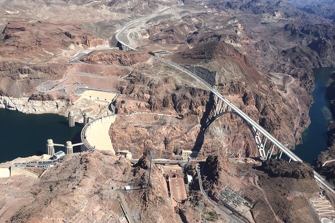 Grand Canyon West Rim Luxury Helicopter Tour from Las Vegas - Leaving Las Vegas by luxury van