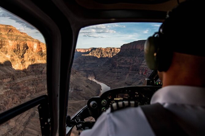 Grand Canyon West Rim Luxury Helicopter Tour from Las Vegas - Seating, weight rules, and comfort