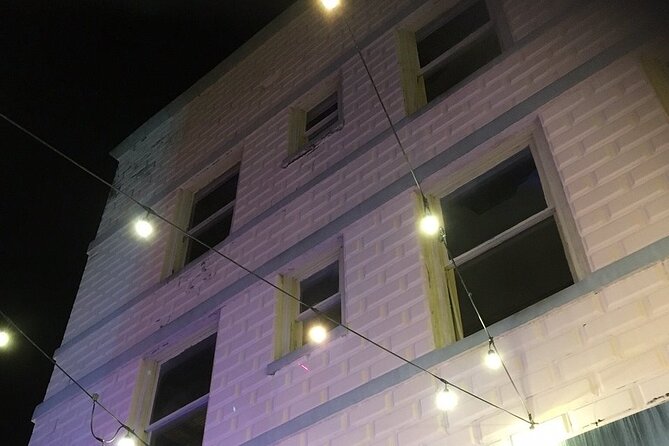 Haunted History of Fort Myers Walking Tour - Walking conditions, families, and accessibility