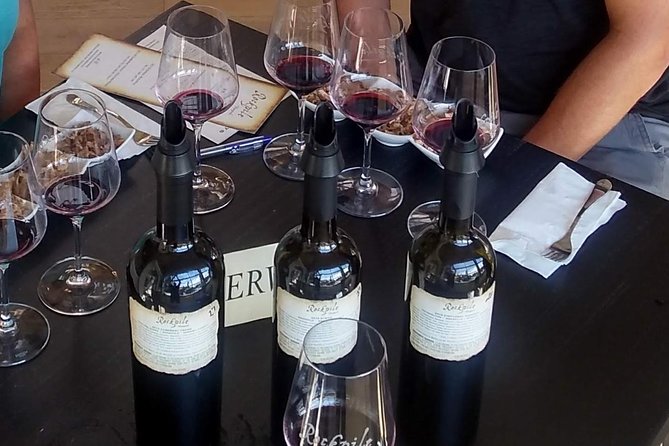 Healdsburg Wine and Food Pairing Guided Walking Tour - Walking through Healdsburg between tastings