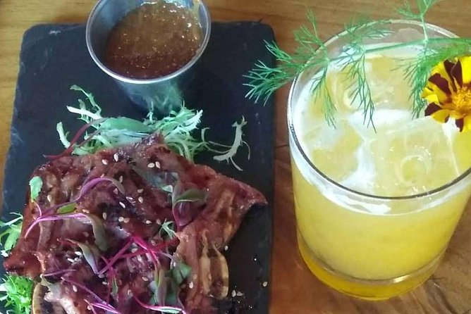 Healdsburg Wine and Food Pairing Guided Walking Tour - Tea shops and other breaks from wine
