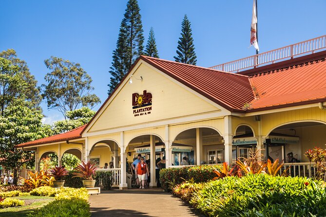 Hidden Gems of Oahu Circle Island Tour with Byodo In Temple - Coffee, macadamias, and the Kualoa coast