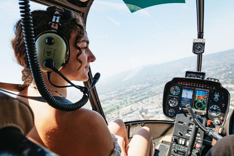 Hollywood & Beverly Hills Celebrity Helicopter Tour - Universal Studios, the Hollywood Bowl, and Warner Bros. Studios