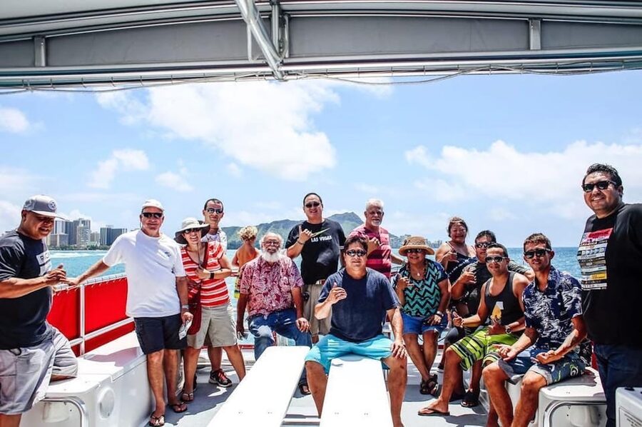 Honolulu: Glass Bottom Boat Tour along Oahu's South Shore - Should you book the $40 glass-bottom cruise?