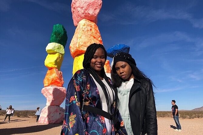 Hoover Dam with Walk On Top Tour and Seven Magic Mountains Stop - Why this half-day pairing works