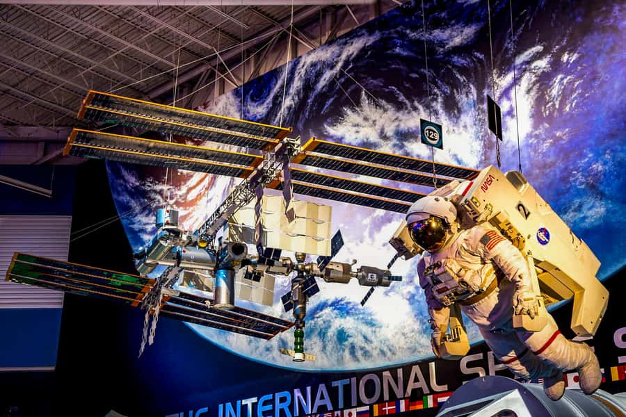 Houston: Space Center Houston Admission Ticket - Take the NASA tram tour early