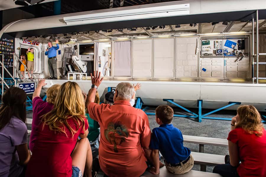 Houston: Space Center Houston Admission Ticket - The SpaceX Falcon 9 and the modern program