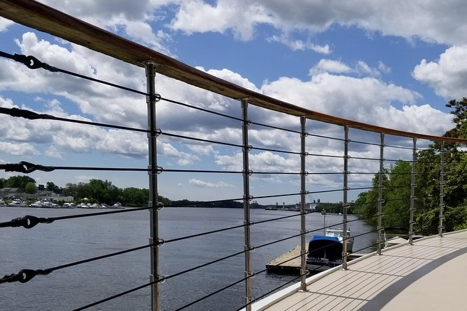 Hudson River Sightseeing Cruise from Albany - Reading Albany’s skyline from the water