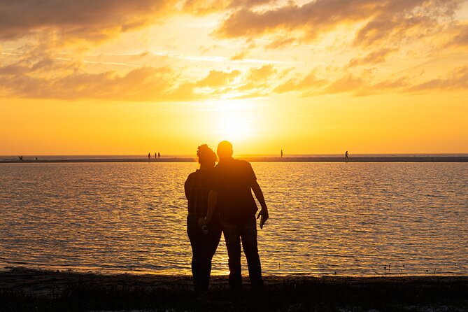 Island Sunset and Skyway Light Show - 3hr Boat Cruise in St. Pete - Boat comfort, drinks, and group size