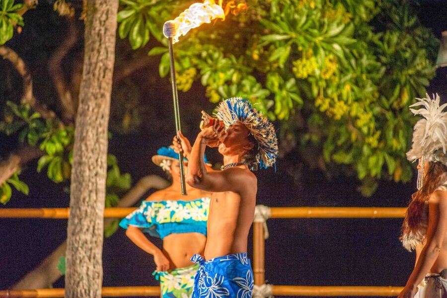 Kailua-Kona: Voyagers of the Pacific Luau with Buffet Dinner - Seating, timing, and comfort