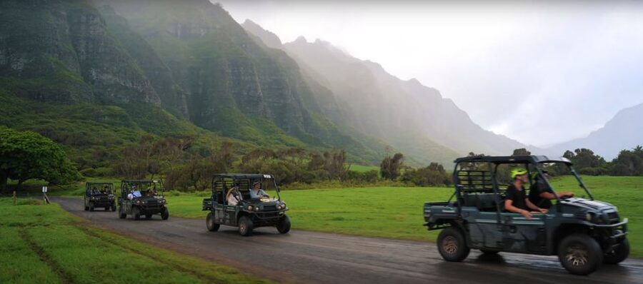 Kaneohe: Kualoa Ranch Guided UTV Tour - The first stretch through Kaʻaʻawa Valley