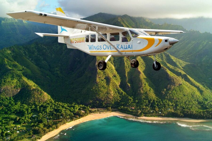 Kauai: Air Tour of Na Pali Coast, Entire Island of Kauai - Motion sickness, weather, and other tradeoffs