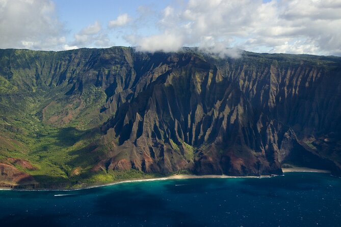 Kauai Airplane Tour: Na Pali Coast, Waterfalls & Window Seats - Wailua Falls and Kauai’s Eastern Side
