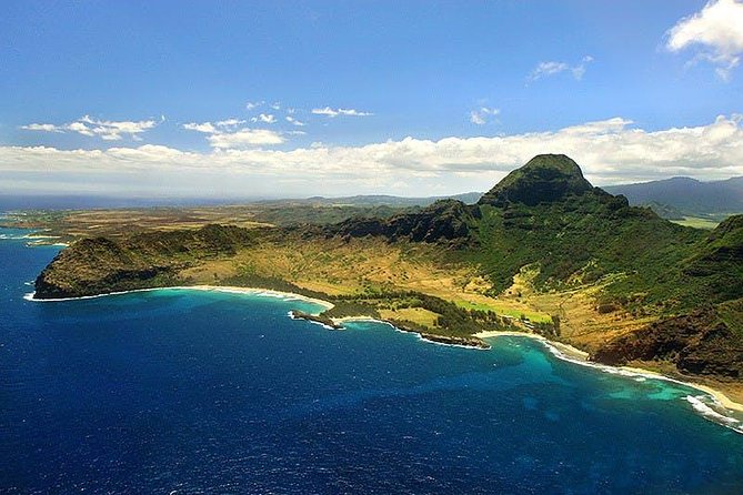 Kauai Deluxe Sightseeing Flight - The Jurassic Park waterfall and Mount Waialeale