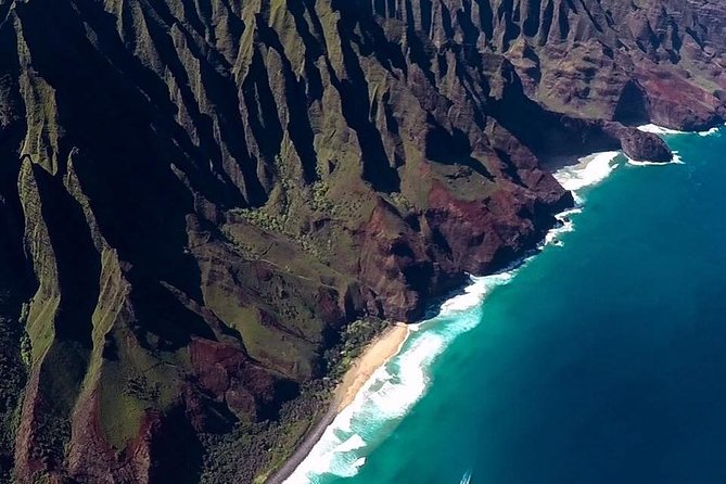 Kauai Deluxe Sightseeing Flight - The pilots add more than directions