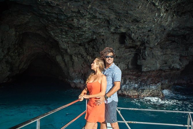 Kauai: Na Pali Sunset & Sightsee Boat Tour - Price and practical value at $263.82