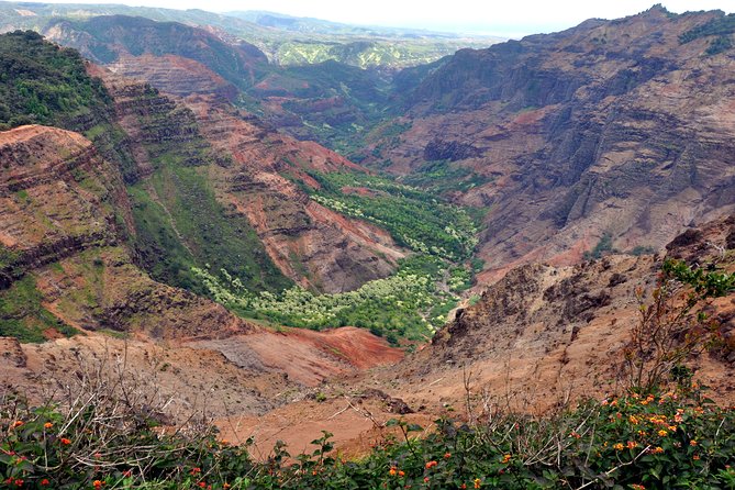 Kauai Waimea Canyon and Koke'e Tour - Puʻuhinahina, Kekaha, and the Return Route