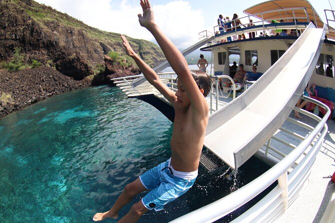 Kealakekua Bay Afternoon Snorkel: Family Fun on the Kona Coast - The 15-foot slides and jump platform