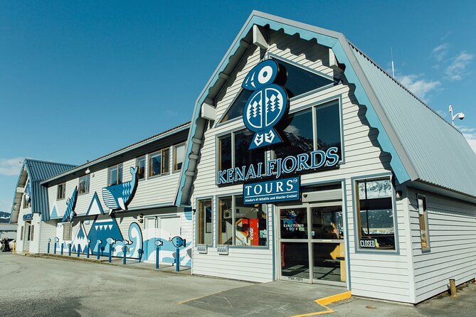Kenai Fjords National Park Glacier & Wildlife Tour from Seward - Cape Ailiak and Aialik Bay