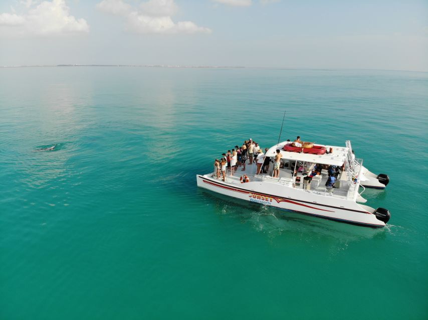 Key West: Dolphin Watching and Snorkeling Sunset Cruise - Crew service is a major strength