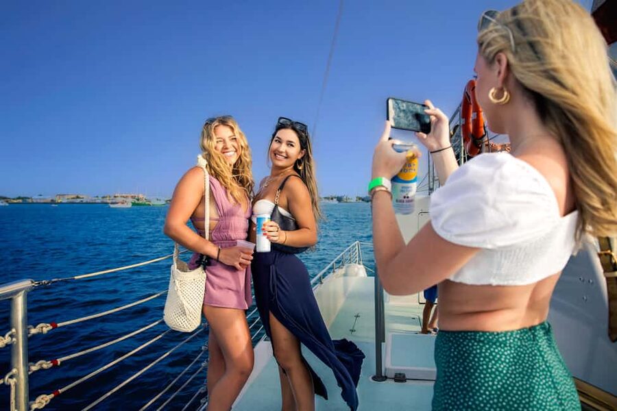 Key West Signature Sunset Cruise with Open Bar, Food & Music - Finding your best spot on the Sandie Cat