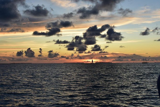 Key West Small-Group Sunset Sail with Wine and Hors d'oeuvres - A wine tasting with real variety
