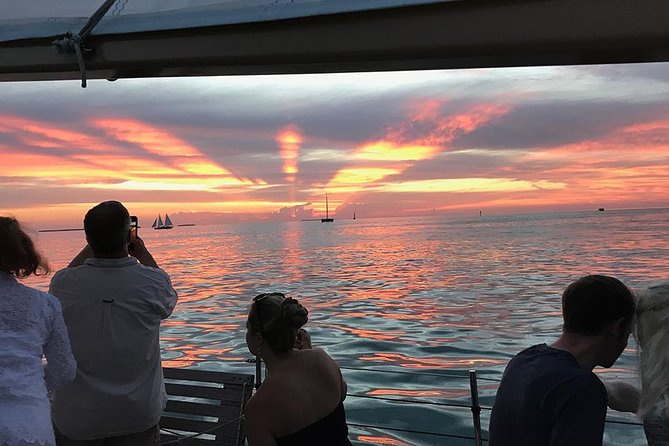 Key West Small-Group Sunset Sail with Wine and Hors d'oeuvres - Small plates that work on a moving boat