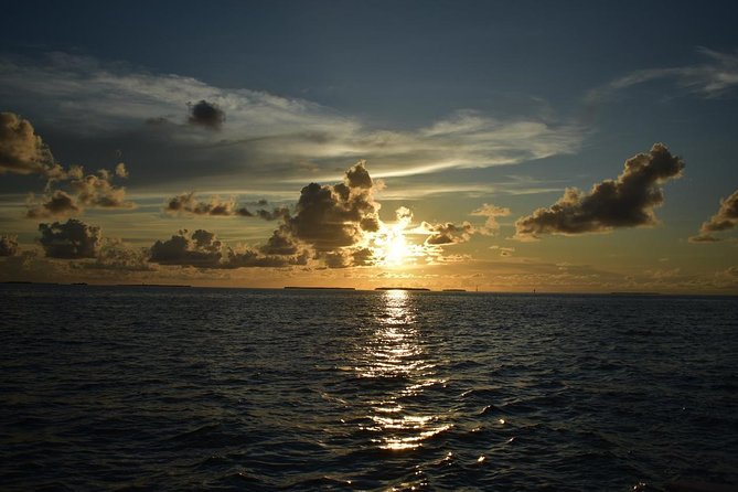 Key West Small-Group Sunset Sail with Wine and Hors d'oeuvres - What the $125 price really covers