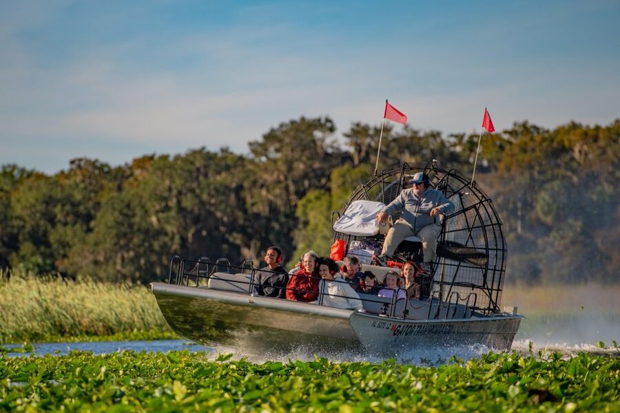 Kissimmee: Boggy Creek Airboat Ride with Optional Meal - Why the one-hour option is usually worth it