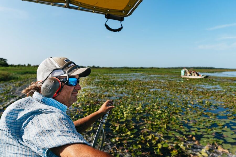 Kissimmee: Everglades Airboat Adventure Tour - Birds, plants, and the wet prairie