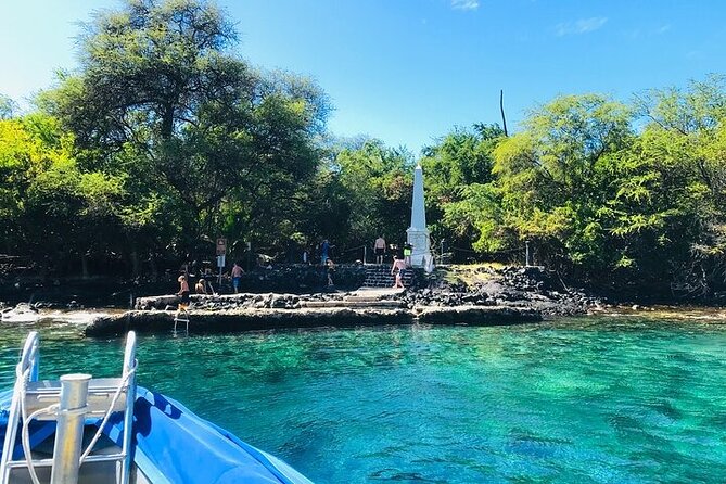 Kona Snorkel Tour: Captain Cook Reef Snorkel, Dolphin & Sea Caves - Dolphins and whales: understand the promise