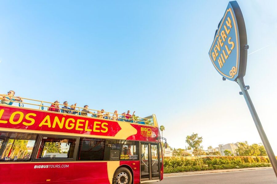 LA: Hop-on Hop-off Tour by Open-top Bus with 19 Stops - The Blue Route to Santa Monica Pier