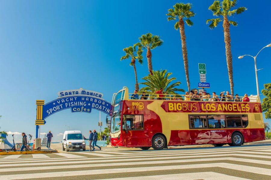 LA: Hop-on Hop-off Tour by Open-top Bus with 19 Stops - How to plan one day or two