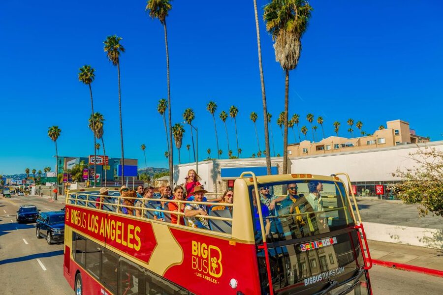LA: Hop-on Hop-off Tour by Open-top Bus with 19 Stops - Commentary, staff, and comfort