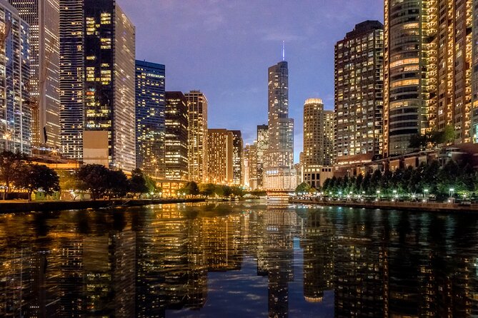 Lake Michigan Sunset Cruise in Chicago - The First 15 Minutes on the Chicago River
