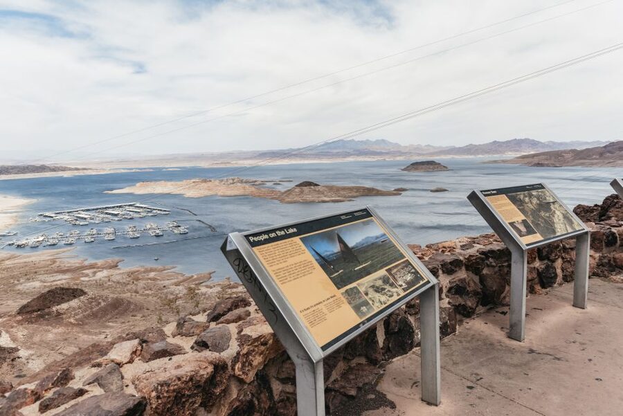 Las Vegas: 3-Hour VIP Hoover Dam Small-Group Mini Tour - Lake Mead from the overlook