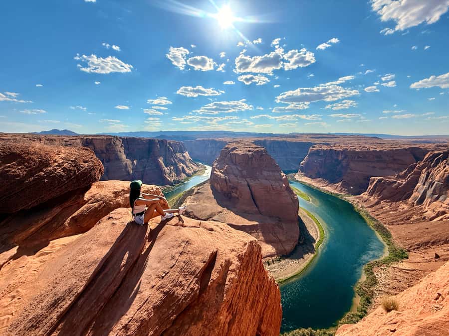 Las Vegas: Antelope Canyon Horseshoe Bend Tour & Lake Powell - Lake Powell and the changing desert view