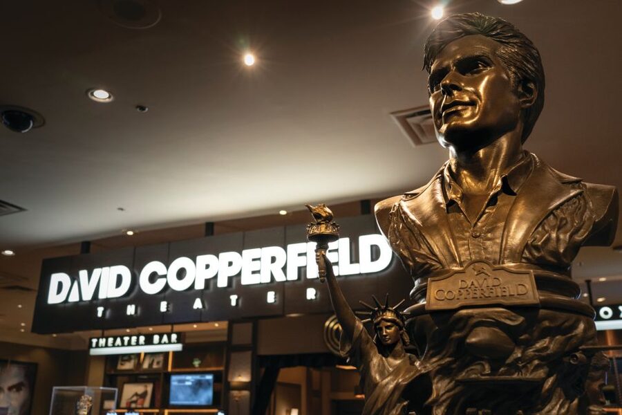 Las Vegas: David Copperfield at the MGM Grand - From card tricks to grand illusions