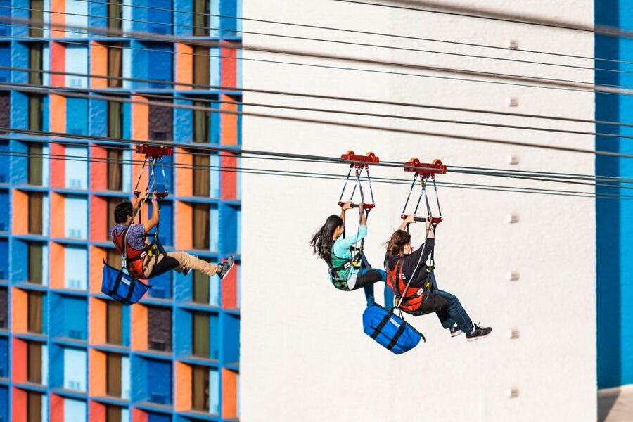 Las Vegas: FLY LINQ Zipline Ticket - Seated flight or superhero position?