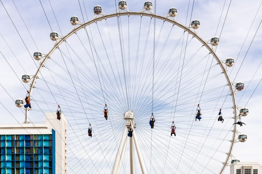 Las Vegas: FLY LINQ Zipline Ticket - From Las Vegas Boulevard to the High Roller