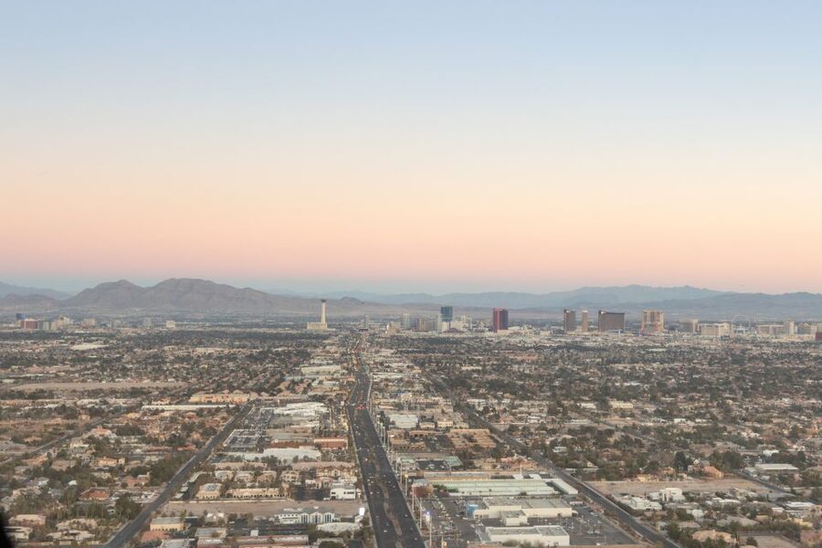 Las Vegas: Helicopter Night Flight over the Strip - Taking off over the Las Vegas Strip